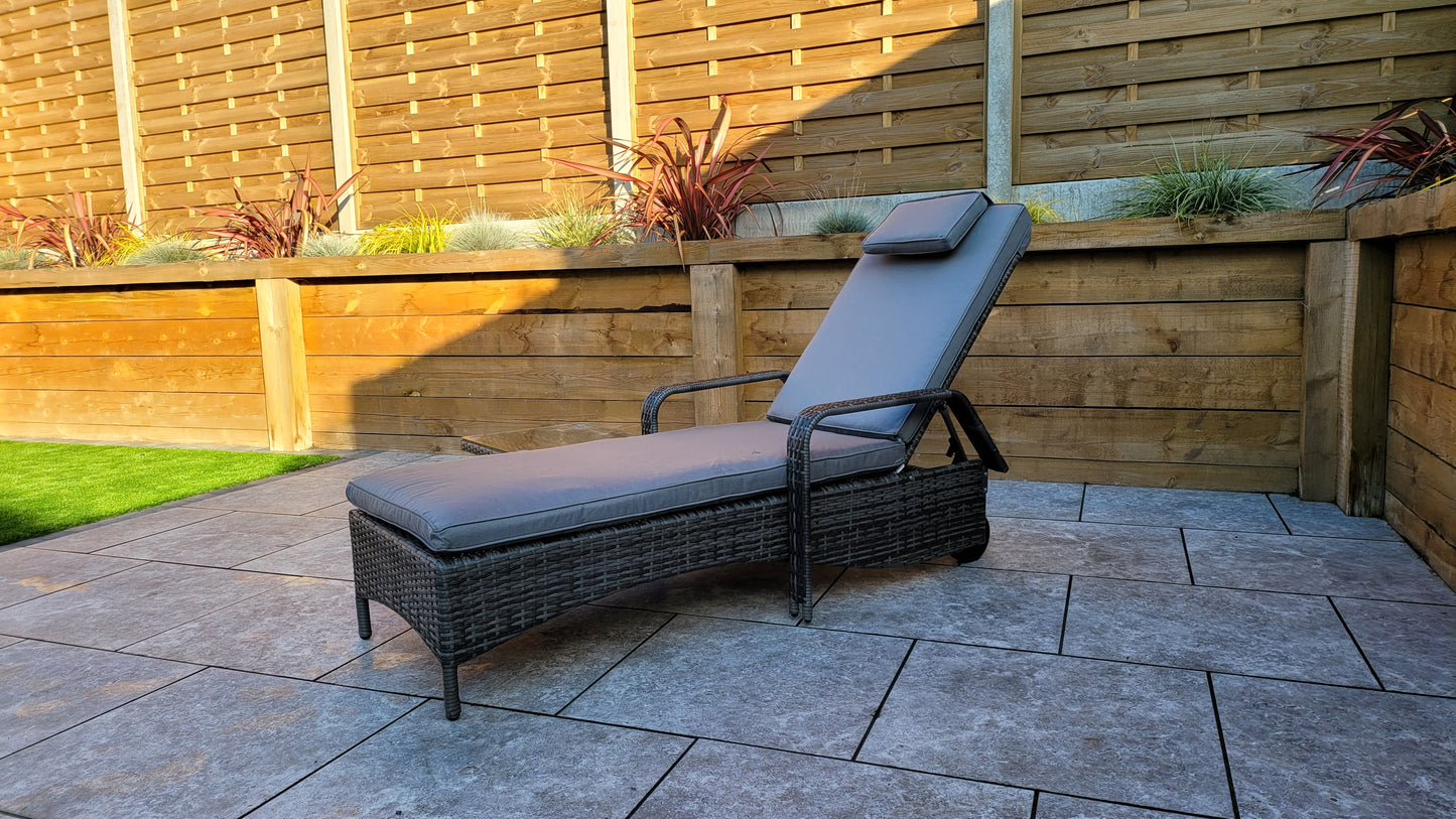 Signature Weave - Outdoor Furniture - Savannah Single Sunlounger With Drinks Table In Flat Grey Weave