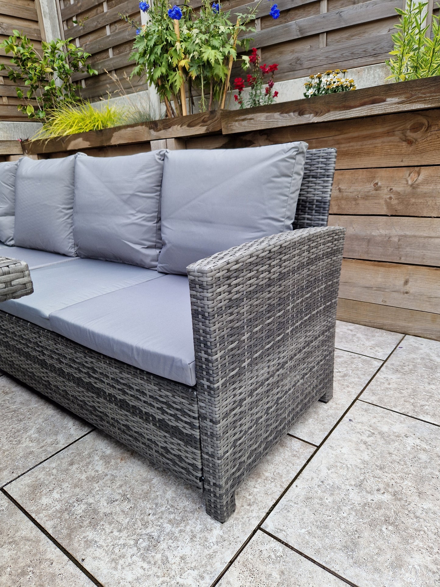 Signature Weave - Outdoor Furniture - Charlotte Corner Dining With Lift Table With Polywood Top In Flat Grey Weave