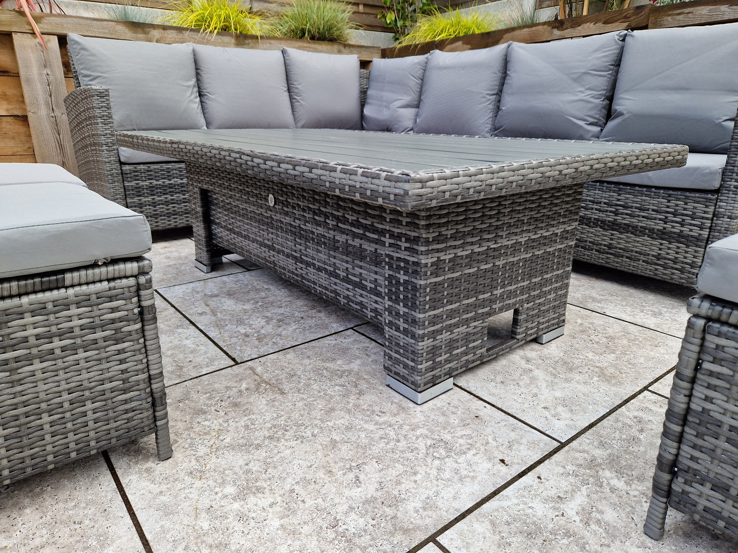 Signature Weave - Outdoor Furniture - Charlotte Corner Dining With Lift Table With Polywood Top In Flat Grey Weave