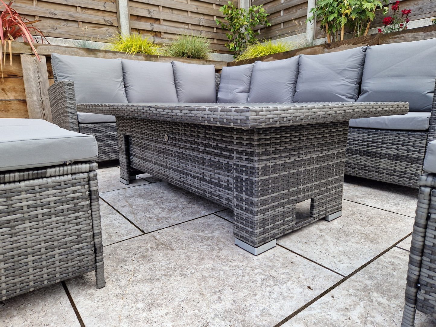 Signature Weave - Outdoor Furniture - Charlotte Corner Dining With Lift Table With Polywood Top In Flat Grey Weave