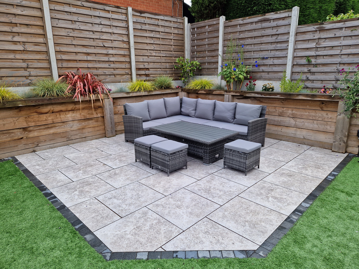 Signature Weave - Outdoor Furniture - Charlotte Corner Dining With Lift Table With Polywood Top In Flat Grey Weave