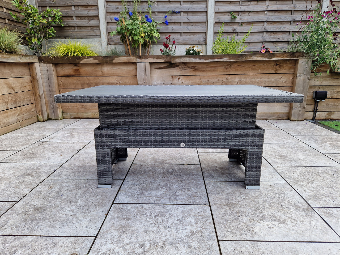 Signature Weave - Outdoor Furniture - Charlotte Corner Dining With Lift Table With Polywood Top In Flat Grey Weave