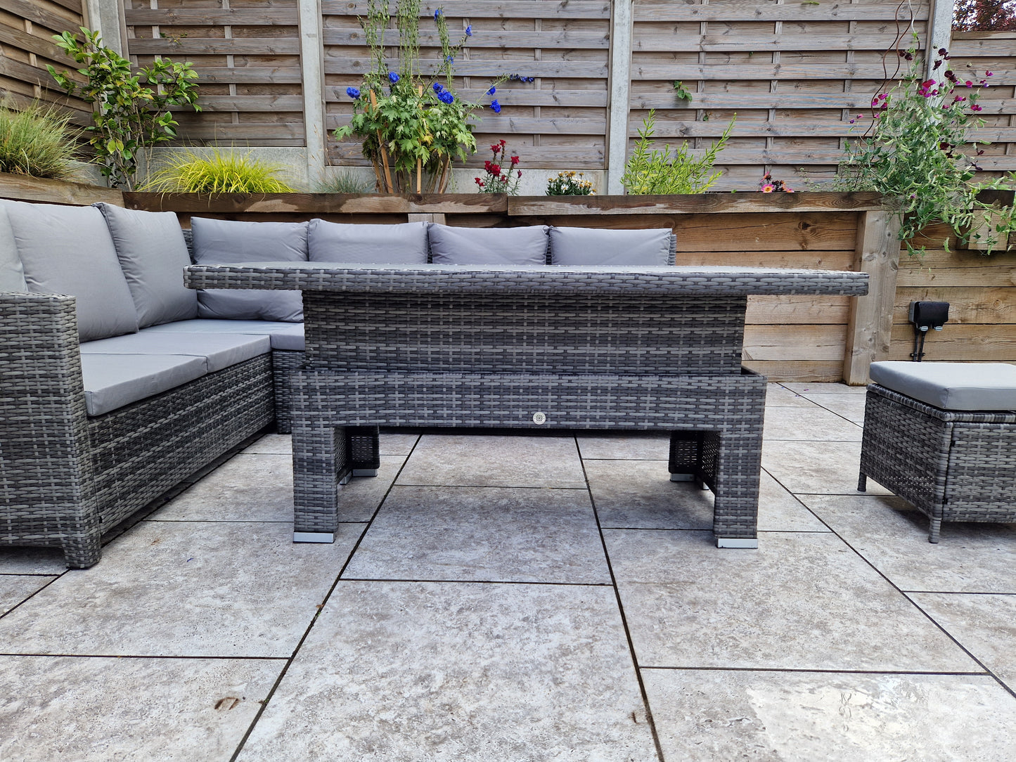 Signature Weave - Outdoor Furniture - Charlotte Corner Dining With Lift Table With Polywood Top In Flat Grey Weave