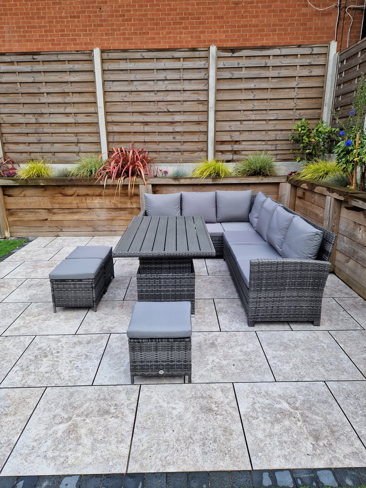 Signature Weave - Outdoor Furniture - Charlotte Corner Dining With Lift Table With Polywood Top In Flat Grey Weave